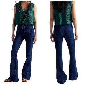 We The Free Jayde high-rise dark wash flare jeans size 31